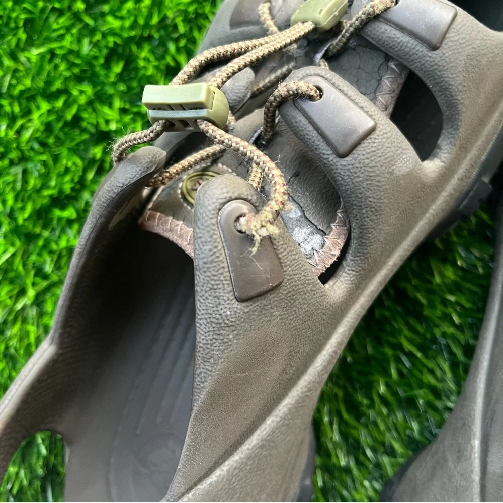 CROCS LACE UP SANDALS WOMENS 11 MENS 9 OLIVE GREEN BROWN